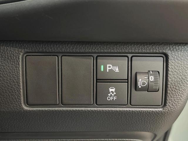 �y������h�~���u�z�ԗ��̉���������m����ƁA�����I�Ɏԗ��̐i�s������ۂ悤�Ɏԗ��𐧌䂵�܂��B�J�̓��ȂǊ���₷���H�ʏ󋵂ł����S�ȉ^�]���\�ł��B