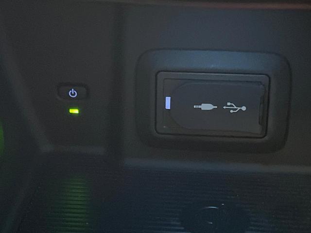 ハリアー Ｇ　８インチディスプレイオーディオ　バックカメラ　セーフティセンス　レーダークルーズ　ハーフレザーシート　パワーバックドア　純正１８インチアルミ　ＬＥＤヘッド　パワーシート　革巻きステアリング　ＥＴＣ（37枚目）