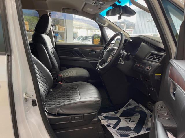 デリカＤ：５ Ｐ　４ＷＤ　ディーゼル　禁煙車　純正１０．１型ナビ　全周囲カメラ　レーダークルーズ　両側電動スライドドア　パワーバックドア　ブラインドスポットモニター　ＬＥＤヘッド　シートヒーター　パワーシート　ＥＴＣ（8枚目）