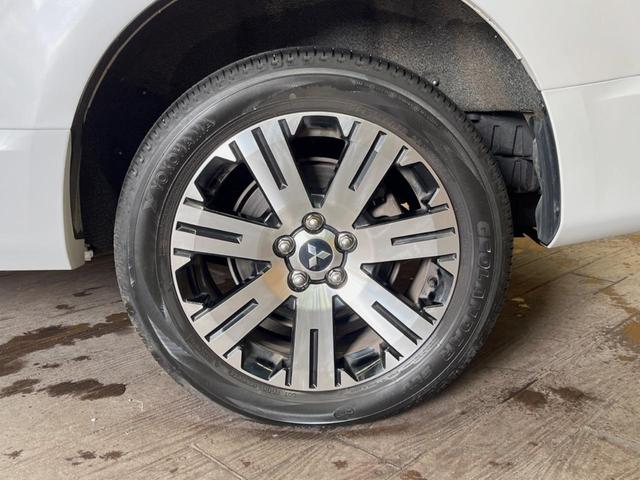 デリカＤ：５ Ｐ　４ＷＤ　ディーゼル　禁煙車　純正１０．１型ナビ　全周囲カメラ　レーダークルーズ　両側電動スライドドア　パワーバックドア　ブラインドスポットモニター　ＬＥＤヘッド　シートヒーター　パワーシート　ＥＴＣ（13枚目）