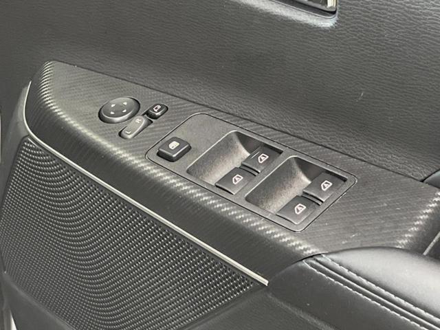 デリカＤ：５ Ｐ　４ＷＤ　ディーゼル　禁煙車　純正１０．１型ナビ　全周囲カメラ　レーダークルーズ　両側電動スライドドア　パワーバックドア　ブラインドスポットモニター　ＬＥＤヘッド　シートヒーター　パワーシート　ＥＴＣ（35枚目）