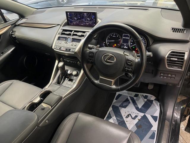 NX NX300ブロンズエディション パノラマルーフ 10.3インチメーカーナビ 全周囲カメラ プリクラッシュセーフティ レーダークルーズ ブラインドスポットモニター メモリー機能付きパワーシート パワーバックドア 三眼LEDヘッド(32枚目)