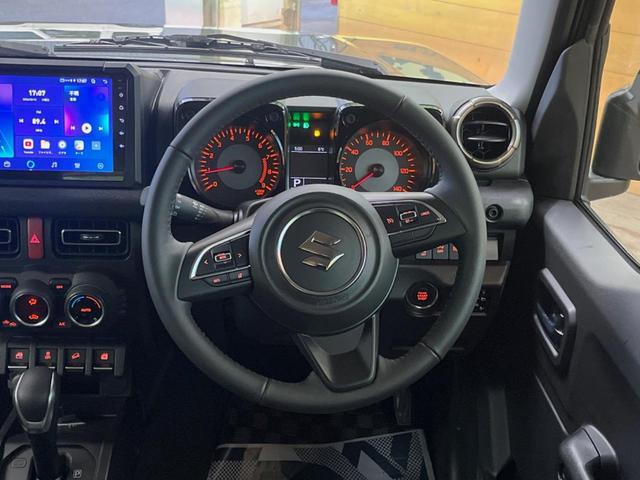 �y�����v�����X�e�A�����O�z�㎿�Ȋv���g�p���邱�ƂŁA��ɂ����������݂ƂĂ��^�]���₷���n���h���ł���