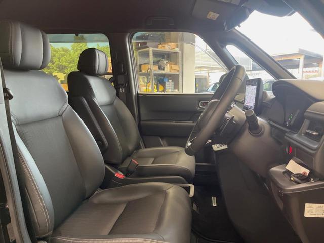 ステップワゴン ｅ：ＨＥＶスパーダ　純正１１．４インチナビ　全周囲カメラ　ホンダセンシング　レーダークルーズ　両側パワスラ　ハーフレザーシート　ブラインドスポットモニター　パワーバックドア　シートヒーター　ＬＥＤヘッド　１６インチアルミ（8枚目）