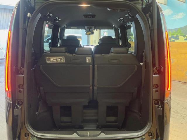 ステップワゴン ｅ：ＨＥＶスパーダ　純正１１．４インチナビ　全周囲カメラ　ホンダセンシング　レーダークルーズ　両側パワスラ　ハーフレザーシート　ブラインドスポットモニター　パワーバックドア　シートヒーター　ＬＥＤヘッド　１６インチアルミ（10枚目）