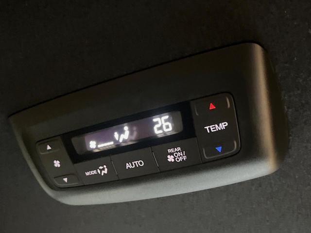 ステップワゴン ｅ：ＨＥＶスパーダ　純正１１．４インチナビ　全周囲カメラ　ホンダセンシング　レーダークルーズ　両側パワスラ　ハーフレザーシート　ブラインドスポットモニター　パワーバックドア　シートヒーター　ＬＥＤヘッド　１６インチアルミ（35枚目）