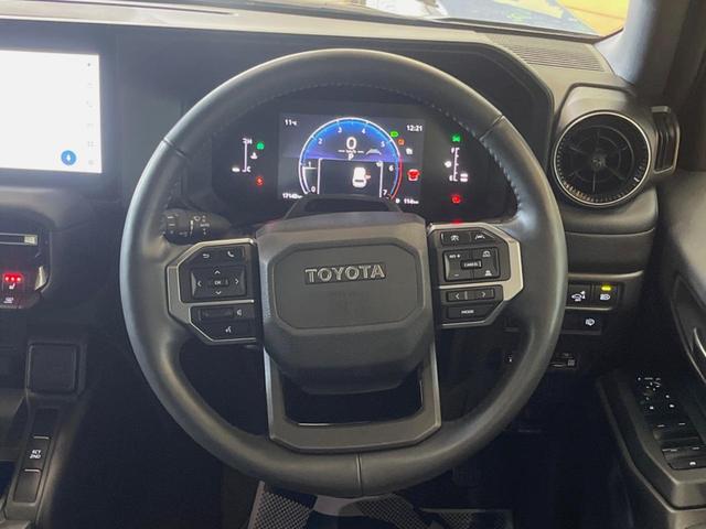 �y�����v�����X�e�A�����O�z�㎿�Ȋv���g�p���邱�ƂŁA��ɂ����������݂ƂĂ��^�]���₷���n���h���ł���