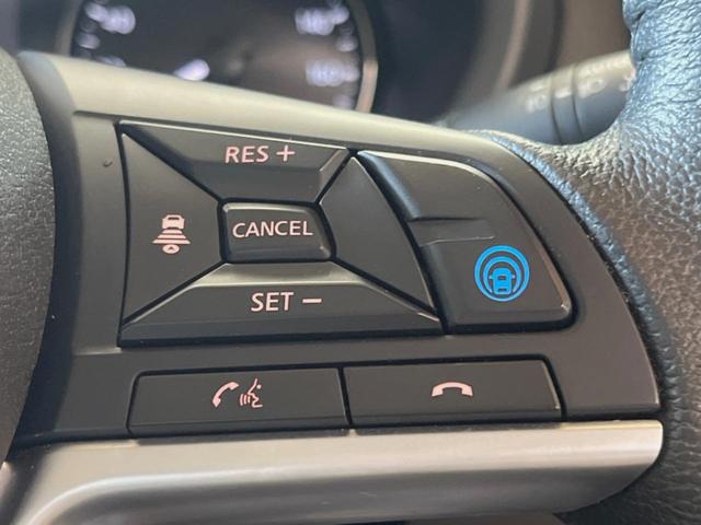 キックス X 純正9インチナビ 全周囲カメラ インテリジェントエマージェンシー プロパイロット 禁煙車 ハーフレザーシート コーナーセンサー ルーフレール オートブレーキホールド LEDヘッド 17インチアルミ(5枚目)