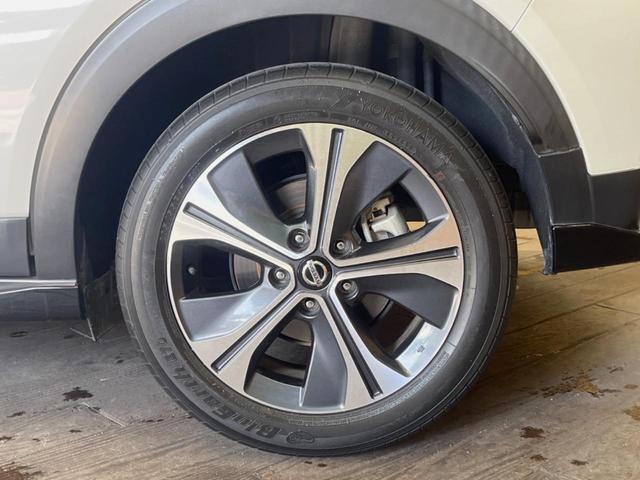 キックス X 純正9インチナビ 全周囲カメラ インテリジェントエマージェンシー プロパイロット 禁煙車 ハーフレザーシート コーナーセンサー ルーフレール オートブレーキホールド LEDヘッド 17インチアルミ(13枚目)