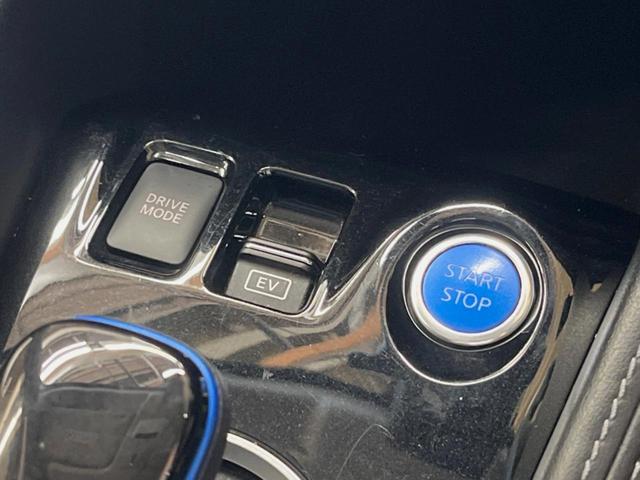 キックス X 純正9インチナビ 全周囲カメラ インテリジェントエマージェンシー プロパイロット 禁煙車 ハーフレザーシート コーナーセンサー ルーフレール オートブレーキホールド LEDヘッド 17インチアルミ(41枚目)