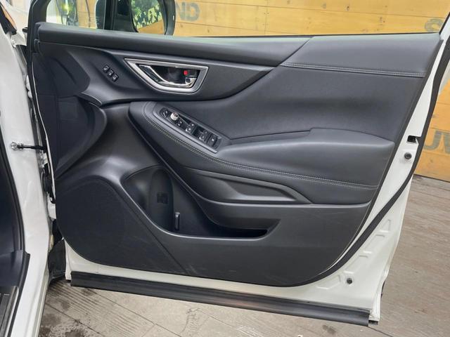 フォレスター アドバンス　純正ビルトインナビ　サイド・バックカメラ　アイサイトコアテクノロジー　レーダークルーズ　ハーフレザーシート　全席シートヒーター　ＬＥＤヘッド　メモリー機能付パワーシート　パワーバックドア　スマートキー（23枚目）