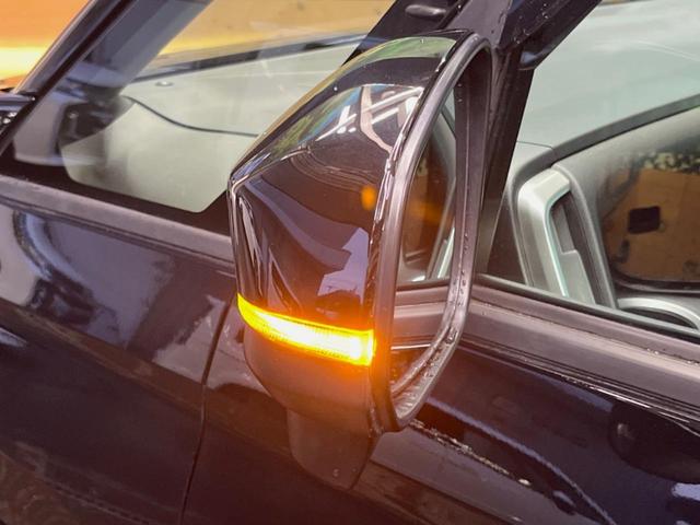 ヴォクシー ハイブリッドＳ－Ｇ　８インチディスプレイオーディオ　バックカメラ　セーフティセンス　レーダークルーズ　両側パワスラ　フリップダウン　ＬＥＤヘッド　革巻きステアリング　純正１６インチアルミ　オートエアコン　ＥＴＣビルトイン（25枚目）