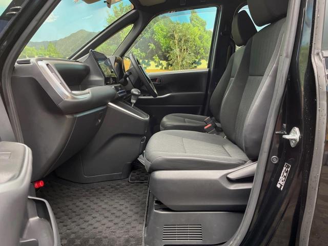 ヴォクシー ハイブリッドＳ－Ｇ　８インチディスプレイオーディオ　バックカメラ　セーフティセンス　レーダークルーズ　両側パワスラ　フリップダウン　ＬＥＤヘッド　革巻きステアリング　純正１６インチアルミ　オートエアコン　ＥＴＣビルトイン（27枚目）