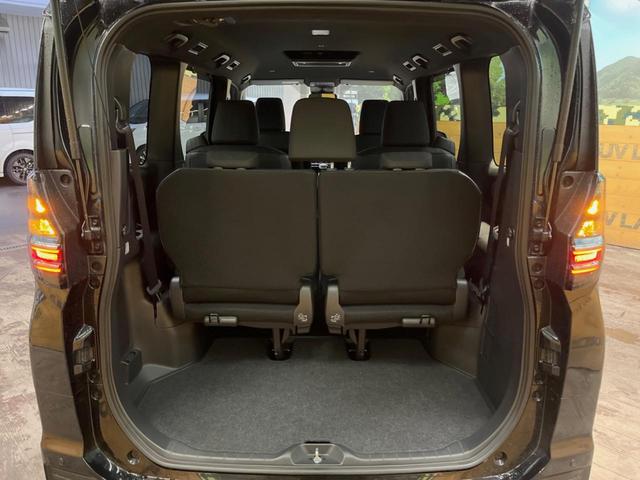 ヴォクシー ハイブリッドＳ－Ｇ　８インチディスプレイオーディオ　バックカメラ　セーフティセンス　レーダークルーズ　両側パワスラ　フリップダウン　ＬＥＤヘッド　革巻きステアリング　純正１６インチアルミ　オートエアコン　ＥＴＣビルトイン（29枚目）