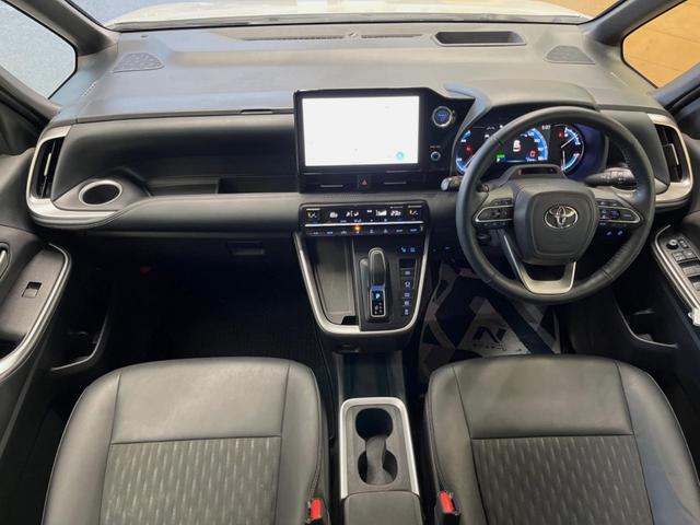 ノア ハイブリッドＳ－Ｚ　純正１０．５型ナビ　フリップダウンモニター　全周囲カメラ　１００Ｖ電源　衝突被害軽減システム　レーダークルーズ　禁煙車　電動リアゲート　コーナーセンサー　ＬＥＤヘッド　ＥＴＣ２．０（2枚目）