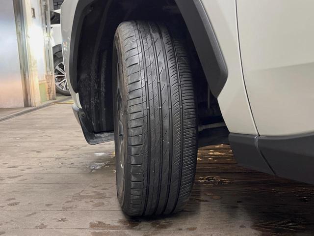 ＲＡＶ４ ハイブリッドＧ　純正９型ナビ　禁煙車　セーフティセンス　クリアランスソナー　ブラインドスポットモニター　パワーバックドア　１８インチ純正アルミ　パワーシート　シートポジションメモリー　快適温熱シート　バックカメラ（42枚目）