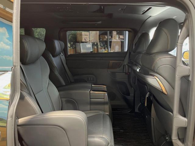 アルファードハイブリッド Ｚ　モデリスタエアロ　左右独立ムーンルーフ　１４インチディスプレイオーディオ　全周囲カメラ　セーフティセンス　レーダークルーズ　フリップダウン　合皮シート　両側パワスラ　パワーバックドア　１８インチアルミ（8枚目）