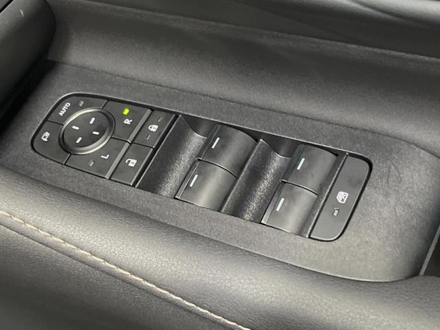 アルファードハイブリッド Ｚ　モデリスタエアロ　左右独立ムーンルーフ　１４インチディスプレイオーディオ　全周囲カメラ　セーフティセンス　レーダークルーズ　フリップダウン　合皮シート　両側パワスラ　パワーバックドア　１８インチアルミ（23枚目）