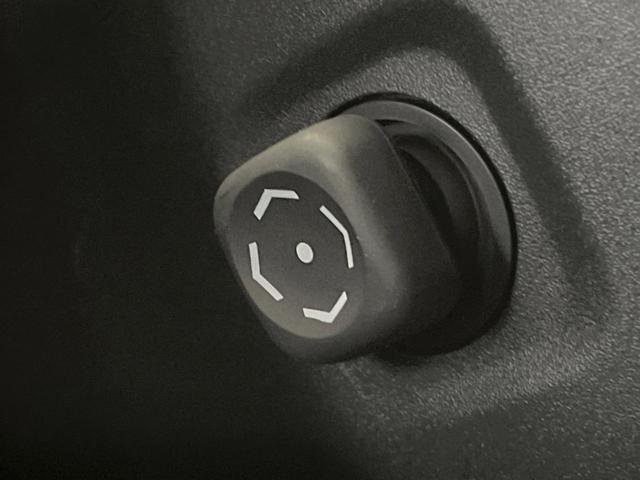 アルファードハイブリッド Ｚ　モデリスタエアロ　左右独立ムーンルーフ　１４インチディスプレイオーディオ　全周囲カメラ　セーフティセンス　レーダークルーズ　フリップダウン　合皮シート　両側パワスラ　パワーバックドア　１８インチアルミ（34枚目）