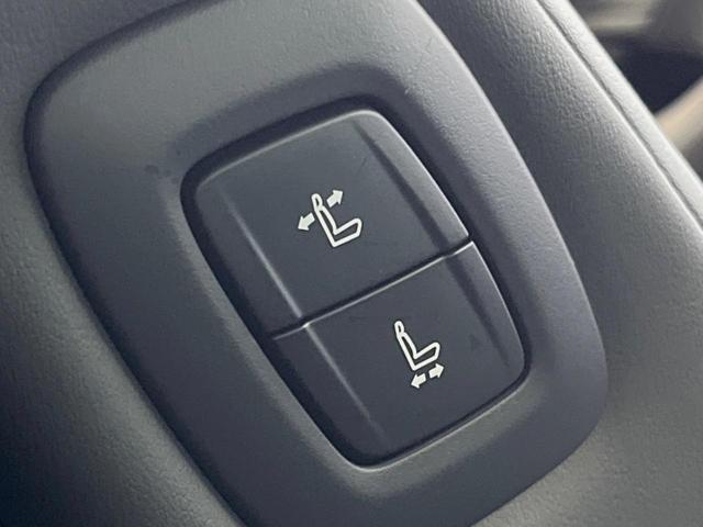 アルファードハイブリッド Ｚ　モデリスタエアロ　左右独立ムーンルーフ　１４インチディスプレイオーディオ　全周囲カメラ　セーフティセンス　レーダークルーズ　フリップダウン　合皮シート　両側パワスラ　パワーバックドア　１８インチアルミ（50枚目）