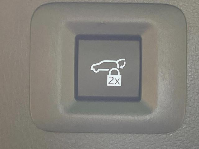 アルファードハイブリッド Ｚ　モデリスタエアロ　左右独立ムーンルーフ　１４インチディスプレイオーディオ　全周囲カメラ　セーフティセンス　レーダークルーズ　フリップダウン　合皮シート　両側パワスラ　パワーバックドア　１８インチアルミ（54枚目）