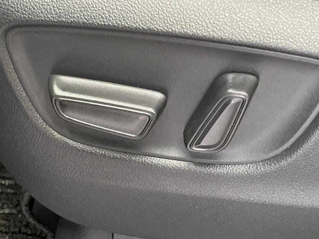 アルファードハイブリッド Ｚ　モデリスタエアロ　左右独立ムーンルーフ　１４インチディスプレイオーディオ　全周囲カメラ　セーフティセンス　レーダークルーズ　フリップダウン　合皮シート　両側パワスラ　パワーバックドア　１８インチアルミ（59枚目）