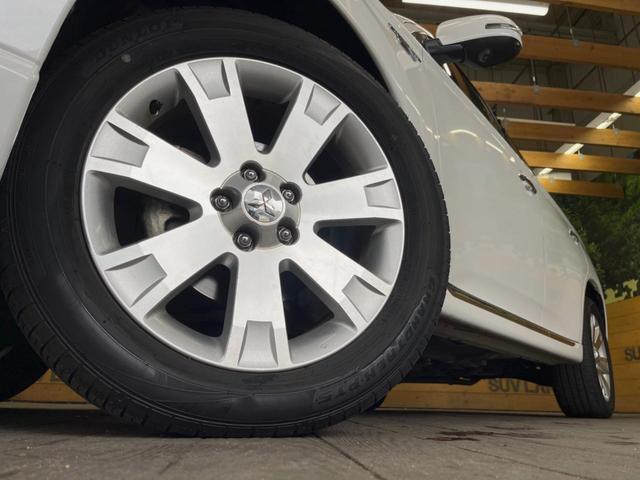 �y�����P�W�C���`�A���~�z�C�[���z�O�ςɃ}�b�`���������A���~�z�C�[���𑕒����Ă���܂��B�e��ЊO�A���~�z�C�[����A�X�^�b�h���X�^�C�����戵�����Ă���܂��B���񂲑��k����������