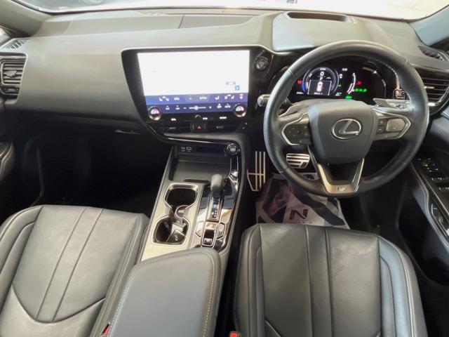 ＮＸ ＮＸ３５０ｈ　Ｆスポーツ　禁煙車　サンルーフ　純正１４インチディスプレイオーディオ　全周囲カメラ　プリクラッシュセーフティ　レーダークルーズ　メモリー機能付きパワーシート　ＡＣ１００Ｖ　パワーバックドア　前席シートエアコン（2枚目）