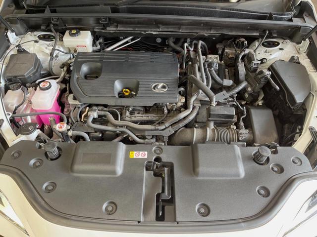 ＮＸ ＮＸ３５０ｈ　Ｆスポーツ　禁煙車　サンルーフ　純正１４インチディスプレイオーディオ　全周囲カメラ　プリクラッシュセーフティ　レーダークルーズ　メモリー機能付きパワーシート　ＡＣ１００Ｖ　パワーバックドア　前席シートエアコン（18枚目）