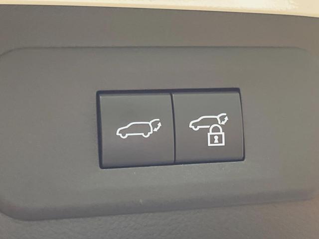 ＮＸ ＮＸ３５０ｈ　Ｆスポーツ　禁煙車　サンルーフ　純正１４インチディスプレイオーディオ　全周囲カメラ　プリクラッシュセーフティ　レーダークルーズ　メモリー機能付きパワーシート　ＡＣ１００Ｖ　パワーバックドア　前席シートエアコン（24枚目）