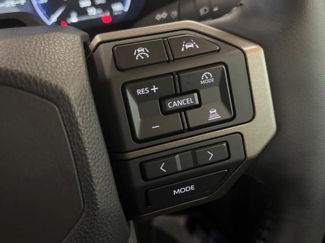 �y���[�_�[�N���[�Y�R���g���[���z�������H�ł̒��������s���y�ɁI�I�����ő��x��ۂN���[�Y�R���g���[�����A�Փˌy���V�X�e���ƘA�g���A�O���̎ԗ������m���ĎԊԂ�ۂ悤�ɑ��x���߂��Ă���܂��I�I