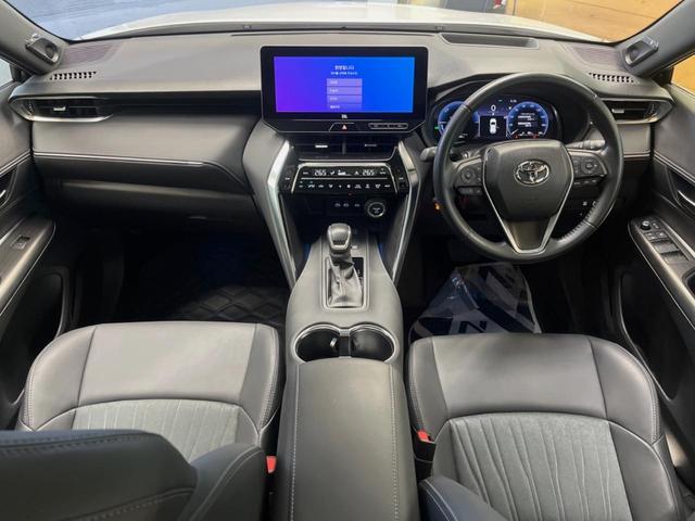 ハリアーハイブリッド Ｚ　１２．３インチディスプレイオーディオ　ＪＢＬサウンド　全周囲カメラ　ハンズフリーパワーバックドア　パワーシート　ブラインドスポットモニター　純正１９インチアルミ　デジタルインナーミラー　ＥＴＣ（2枚目）