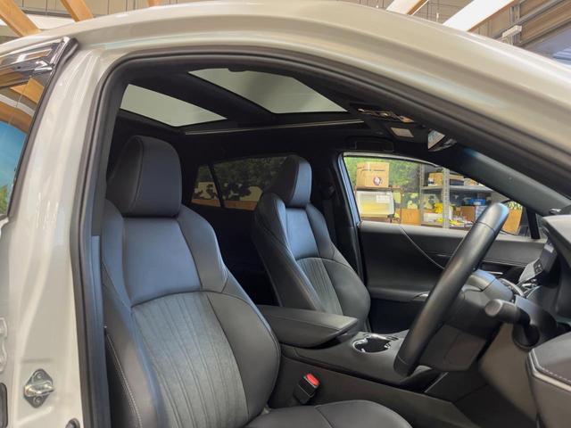 ハリアーハイブリッド Ｚ　１２．３インチディスプレイオーディオ　ＪＢＬサウンド　全周囲カメラ　ハンズフリーパワーバックドア　パワーシート　ブラインドスポットモニター　純正１９インチアルミ　デジタルインナーミラー　ＥＴＣ（5枚目）