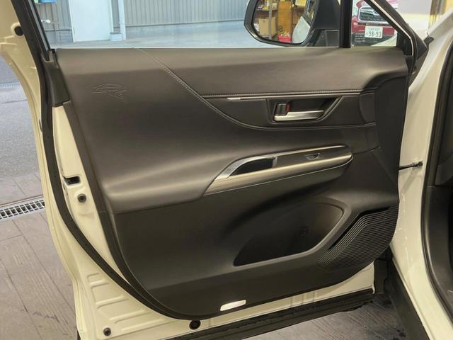 ハリアーハイブリッド Ｚ　１２．３インチディスプレイオーディオ　ＪＢＬサウンド　全周囲カメラ　ハンズフリーパワーバックドア　パワーシート　ブラインドスポットモニター　純正１９インチアルミ　デジタルインナーミラー　ＥＴＣ（27枚目）