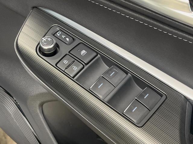 ハリアーハイブリッド Ｚ　１２．３インチディスプレイオーディオ　ＪＢＬサウンド　全周囲カメラ　ハンズフリーパワーバックドア　パワーシート　ブラインドスポットモニター　純正１９インチアルミ　デジタルインナーミラー　ＥＴＣ（36枚目）