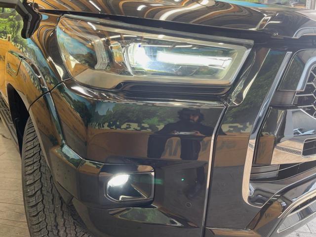 �y�k�d�c�w�b�h���C�g�z���V����ԑ��s�����ǍD�Ȏ��E���m�ۂ����S���ĉ^�]�ł��鍂�P�x�k�d�c�w�b�h���C�g�𑕔��I�_�����x�������A����d�͂��}�����Ă��܂��B