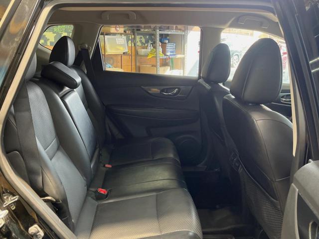 エクストレイル 20X エマージェンシーブレーキパッケージ 純正SDナビ 全周囲カメラ 衝突被害軽減システム 禁煙車 クルーズコントロール コーナーセンサー アイドリングストップ シートヒーター LEDヘッド ETC 純正17インチアルミ 車線逸脱警報(10枚目)