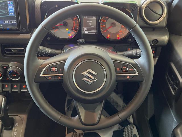 ジムニーノマド ＦＣ　８インチＳＤナビ　禁煙車　４ＷＤ　セーフティサポート　レーダークルーズ　シートヒーター　ＬＥＤヘッド　アイドリングストップ　コーナーセンサー　純正１５インチアルミ　革巻きステアリング　　スマートキー（12枚目）