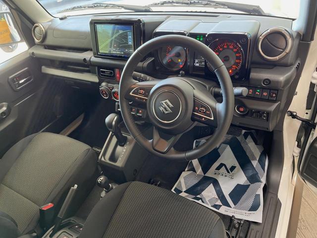 ジムニーノマド ＦＣ　８インチＳＤナビ　禁煙車　４ＷＤ　セーフティサポート　レーダークルーズ　シートヒーター　ＬＥＤヘッド　アイドリングストップ　コーナーセンサー　純正１５インチアルミ　革巻きステアリング　　スマートキー（32枚目）