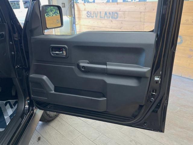 ジムニーノマド FC 登録済み未使用車 レーダークルーズコントロール シートヒーター アイドリングストップ コーナーセンサー 純正革巻きステアリング 15インチ純正アルミホイール LEDヘッド オートエアコン(31枚目)