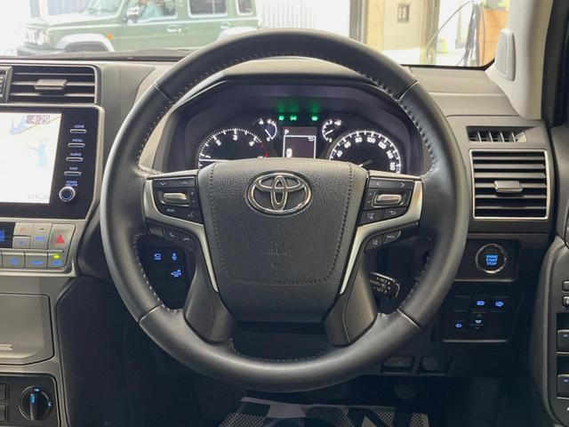 �y�����v�����X�e�A�����O�z�㎿�Ȋv���g�p���邱�ƂŁA��ɂ����������݂ƂĂ��^�]���₷���n���h���ł���