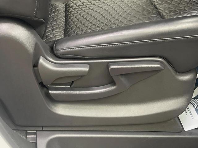 セレナ ｅ－パワー　ハイウェイスターＶ　両側ハンズフリーパワースライドドア　１２．３型メーカーナビ　シートヒーター　全周囲カメラ　ＥＴＣ　プロパイロット　革巻きステアリングホイール　純正１６インチアルミ　禁煙車　ＬＥＤヘッド　ＥＴＣ（27枚目）