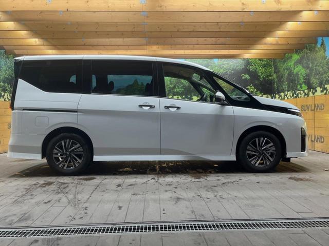 セレナ ｅ－パワー　ハイウェイスターＶ　両側ハンズフリーパワースライドドア　１２．３型メーカーナビ　シートヒーター　全周囲カメラ　ＥＴＣ　プロパイロット　革巻きステアリングホイール　純正１６インチアルミ　禁煙車　ＬＥＤヘッド　ＥＴＣ（50枚目）