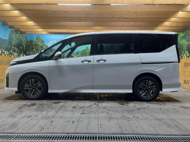 セレナ ｅ－パワー　ハイウェイスターＶ　両側ハンズフリーパワースライドドア　１２．３型メーカーナビ　シートヒーター　全周囲カメラ　ＥＴＣ　プロパイロット　革巻きステアリングホイール　純正１６インチアルミ　禁煙車　ＬＥＤヘッド　ＥＴＣ（51枚目）