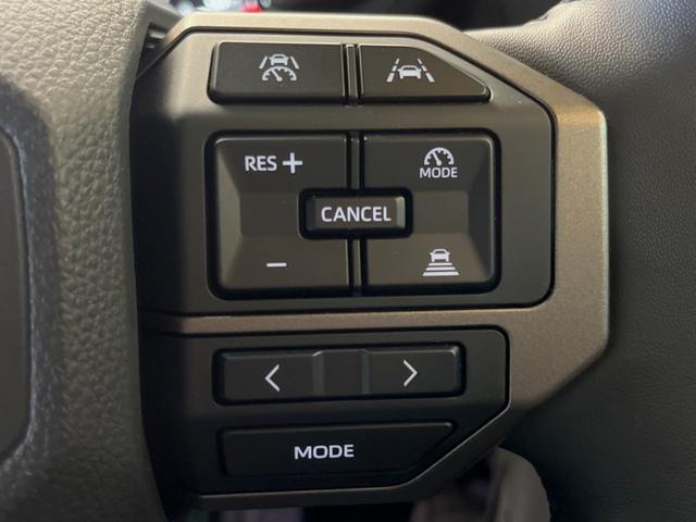 �y���[�_�[�N���[�Y�R���g���[���z�������H�ł̒��������s���y�ɁI�I�����ő��x��ۂN���[�Y�R���g���[�����A�Փˌy���V�X�e���ƘA�g���A�O���̎ԗ������m���ĎԊԂ�ۂ悤�ɑ��x���߂��Ă���܂��I�I