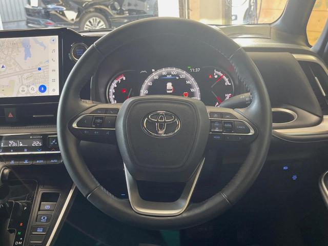 ヴォクシー S-Z 10.5インチディスプレイオーディオ バックカメラ セーフティセンス レーダークルーズ 両側パワスラ パワーバックドア 前列中列シートヒーター ハーフレザーシート 17インチアルミ 三眼LEDヘッド(11枚目)