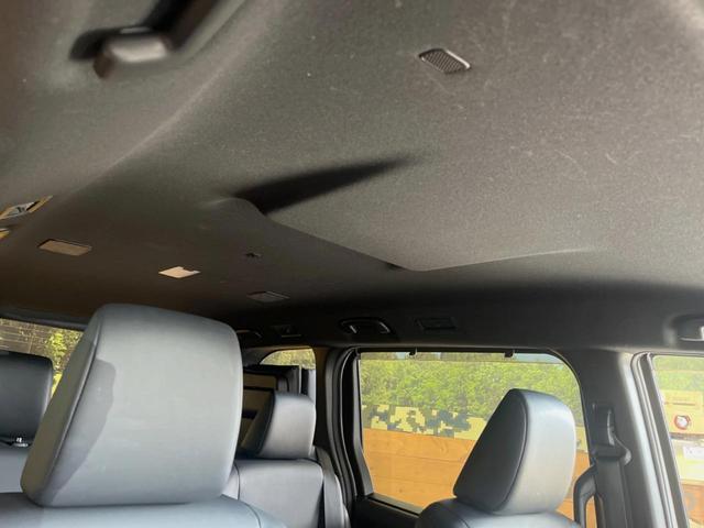 ヴォクシー S-Z 10.5インチディスプレイオーディオ バックカメラ セーフティセンス レーダークルーズ 両側パワスラ パワーバックドア 前列中列シートヒーター ハーフレザーシート 17インチアルミ 三眼LEDヘッド(30枚目)