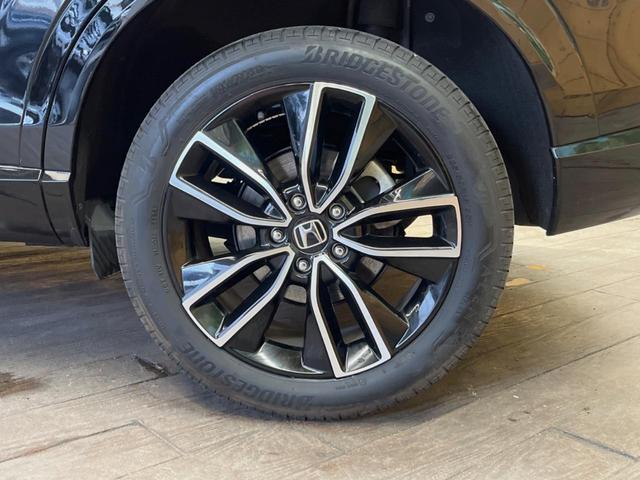 ヴェゼル ｅ：ＨＥＶ　Ｚ　９型ホンダコネクトナビ　バックカメラ　レーダークルーズ　禁煙車　パワーバックドア　シートヒーター　ダウンヒルアシスト　ＬＥＤヘッド　ＥＴＣ　置くだけ充電　クリアランスソナー　１８インチアルミ（14枚目）