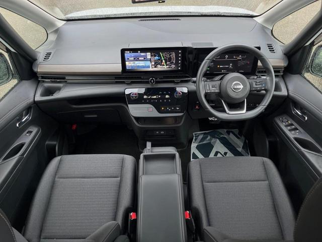 セレナ ハイウェイスターＶ　１２．３型メーカーナビ　全周囲カメラ　両側ハンズフリーパワースライドドア　プロパイロット　ＥＴＣ　ドライブレコーダー　禁煙車　セーフティアシスト　ＬＥＤヘッド　ダブルエアコン（2枚目）