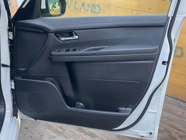 セレナ ハイウェイスターＶ　１２．３型メーカーナビ　全周囲カメラ　両側ハンズフリーパワースライドドア　プロパイロット　ＥＴＣ　ドライブレコーダー　禁煙車　セーフティアシスト　ＬＥＤヘッド　ダブルエアコン（22枚目）